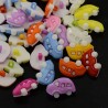 10 boutons forme voiture couleurs assorties