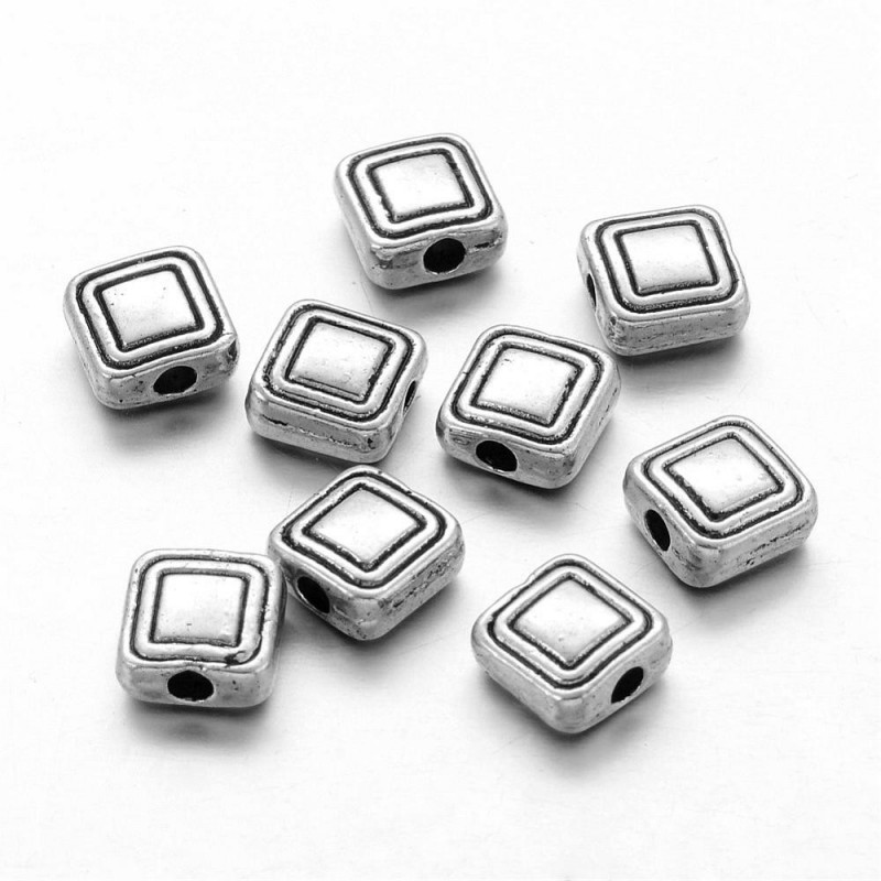 10 perles métal carrées 6 mm style tibétain