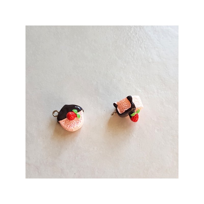 Breloque cupcake en résine gateau rond rose et marron