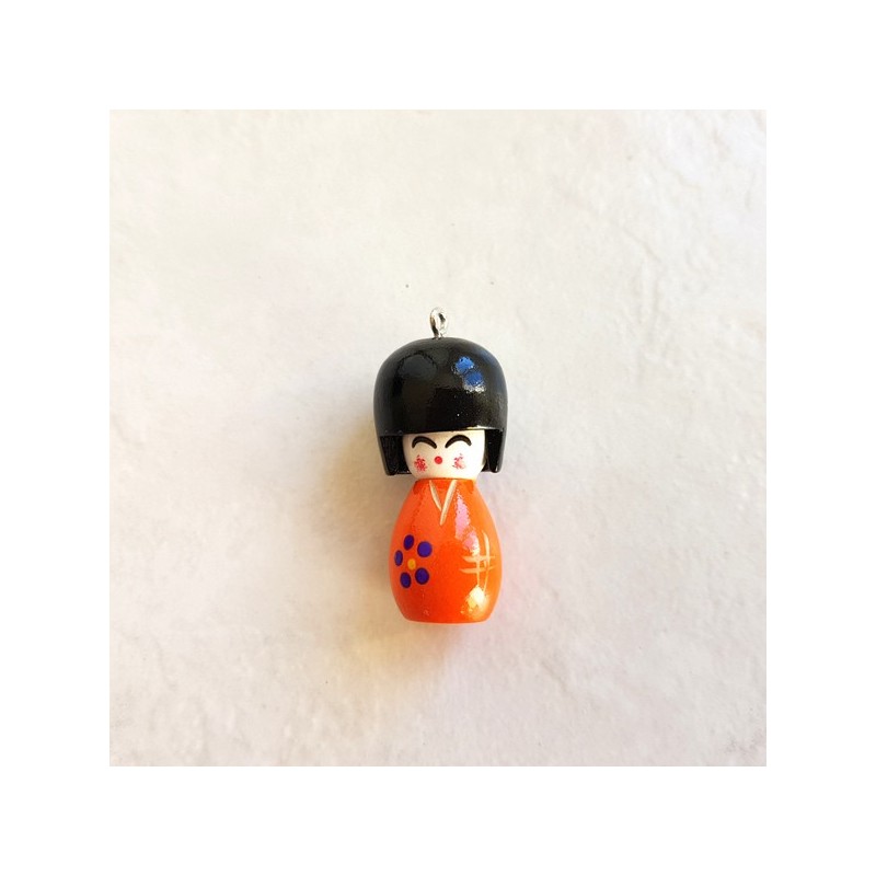 Pendentif poupée japonaise Kokeshi orange bois laqué bois
