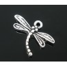 Libellule, délicat pendentif couleur argent vieilli