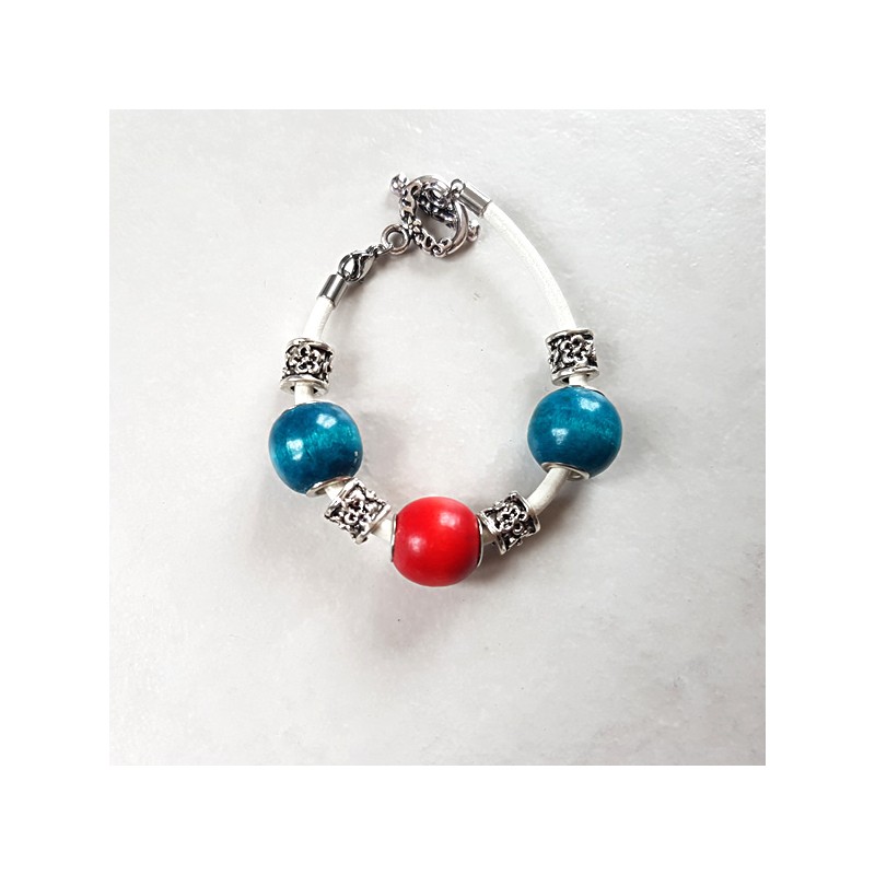 Bracelet style Pandora perles bois turquoise fushia et cordon cuir