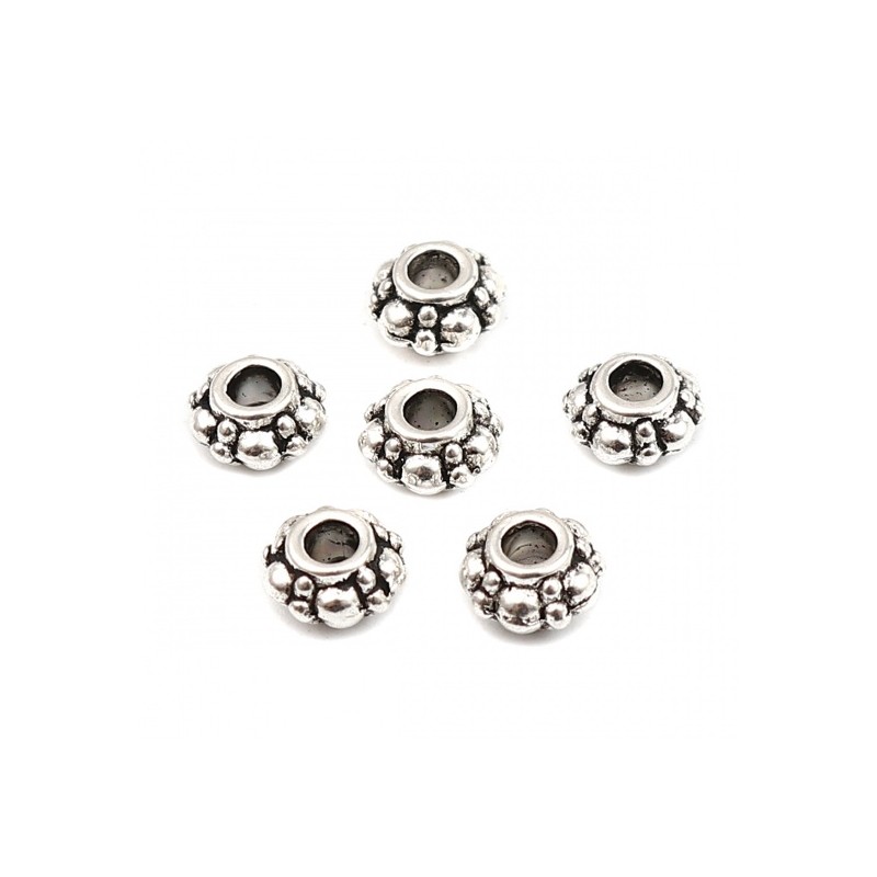 6 Perles intercalaires fleur métal 6 mm couleur argent vieilli.
