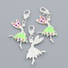 Fée en Breloque charm métal  couleur argent émaillé acidulé vert, orange, violet