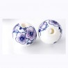 Perle en céramique décor  de fleurs bleu rose blanc 12 mm
